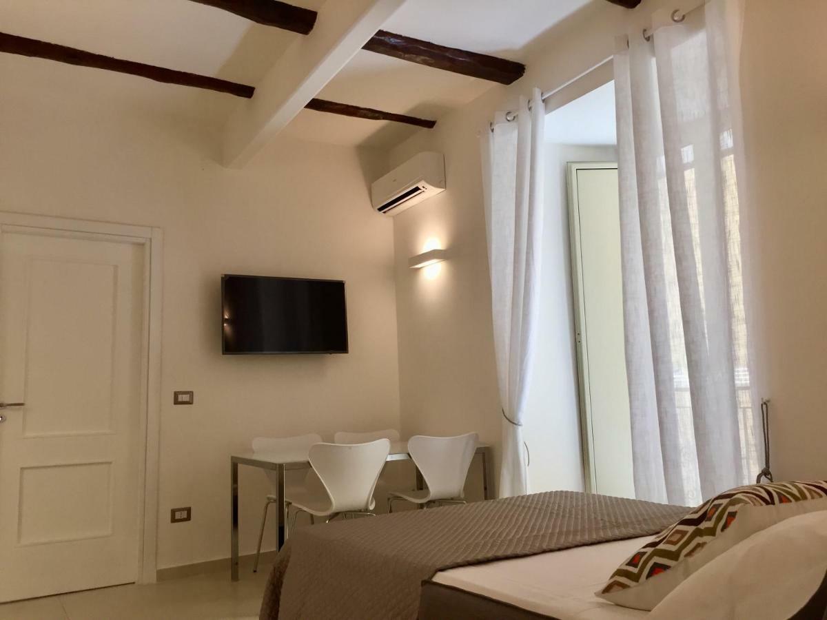 Napoli Plebiscito Apartment Esterno foto