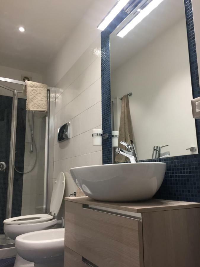 Napoli Plebiscito Apartment Esterno foto
